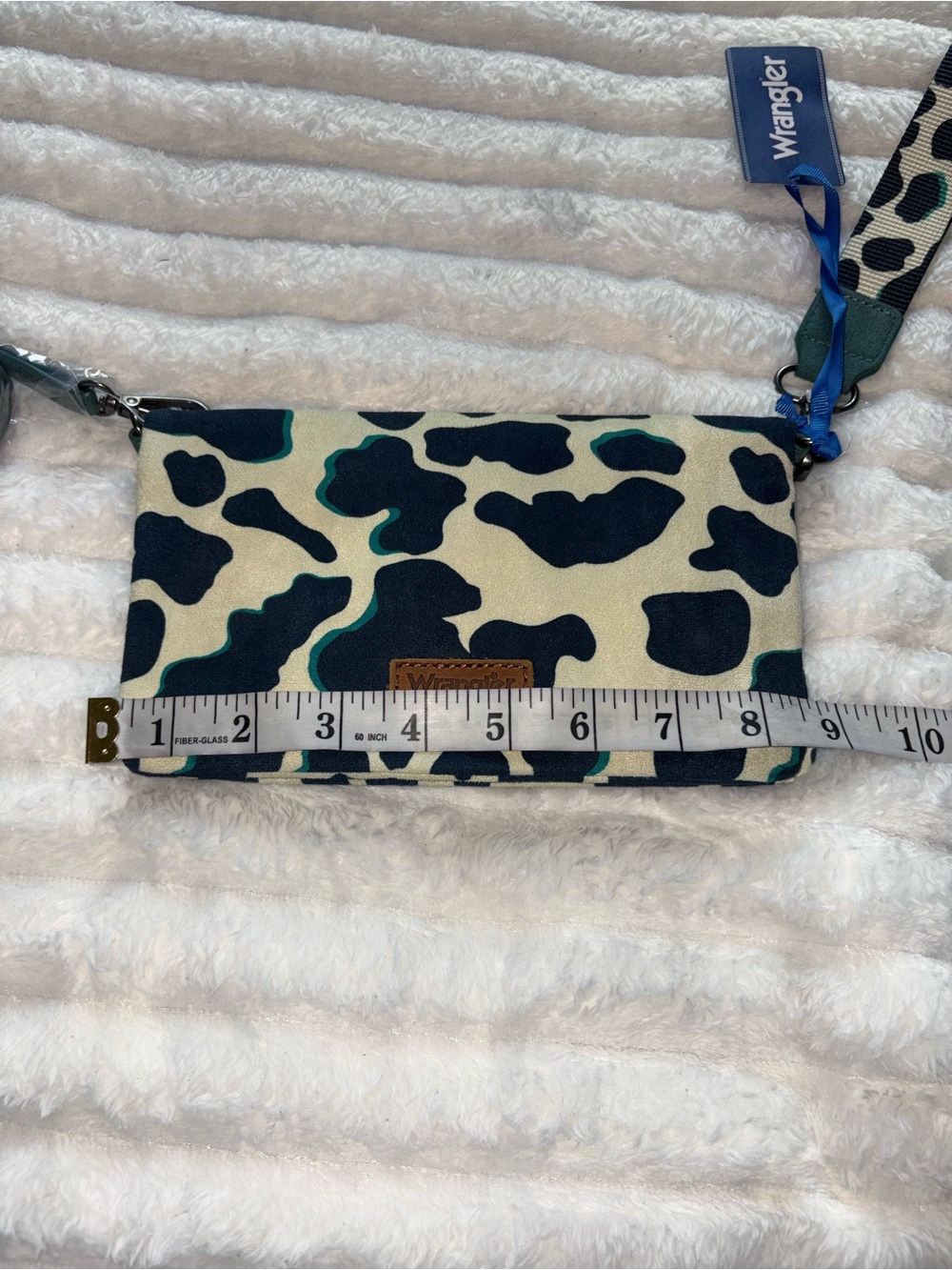 NWT Wrangler Cow Print Tote Bag & Wristlet Set Green Crossbody Straps - Picture 5 of 12